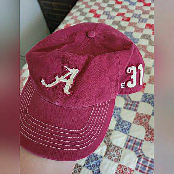 Alabama Crimson‎ Tide Fitted Hat - Picture 1 of 6
